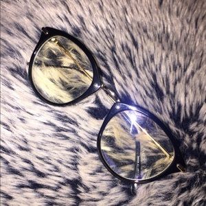 Blue light blocking glasses *NO magnification*